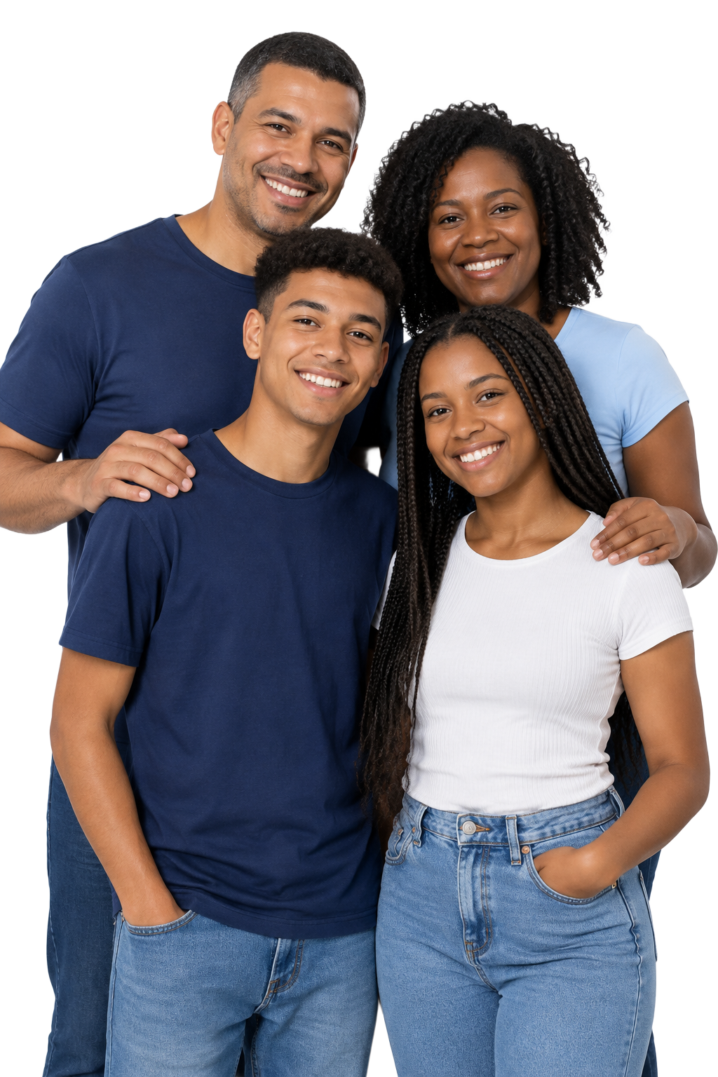 Família brasileira sorridente reunida
